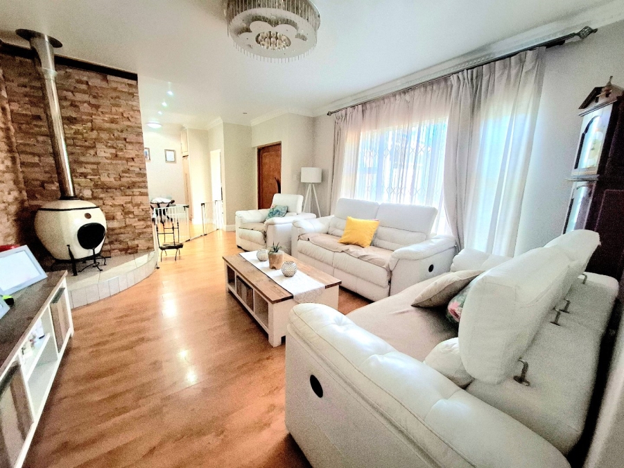 4 Bedroom Property for Sale in Tygerdal Western Cape